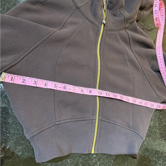 Authentic Lululemon Scuba Zip-Up cropped Hoodie espresso. - Picture 9 of 11